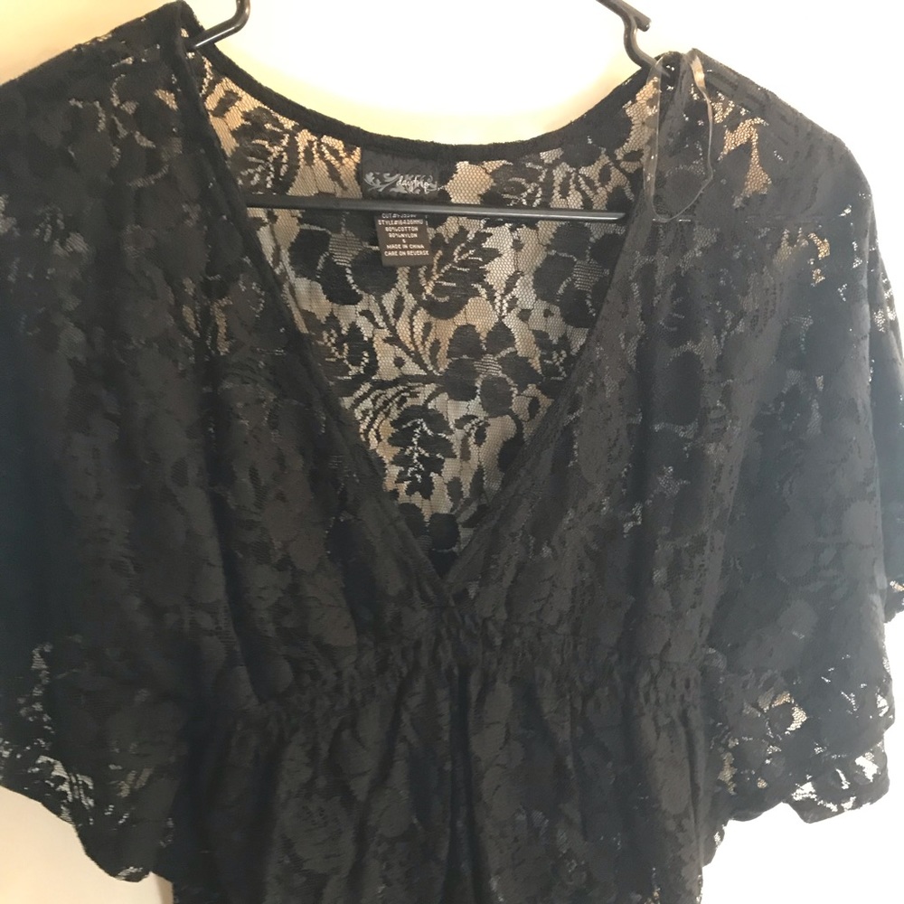 Tops 2 medium other smalls